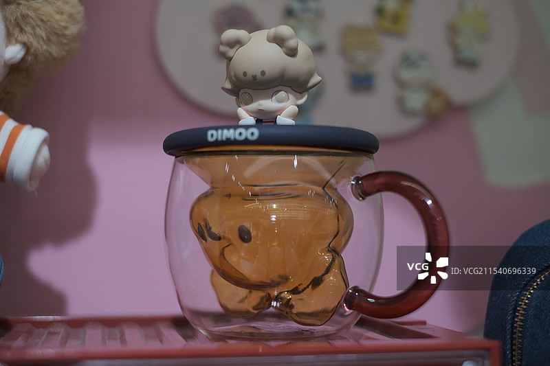 可爱小物小东西玩具路边泡泡马特图片素材