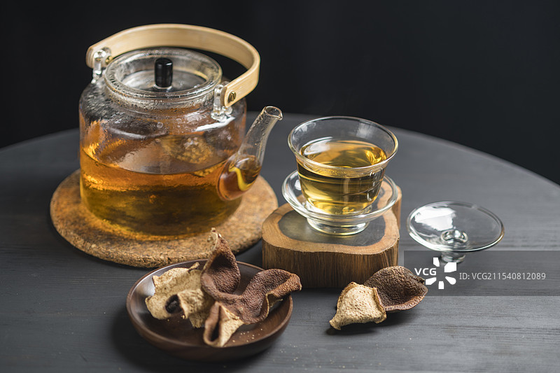 养生壶煮陈皮茶图片素材