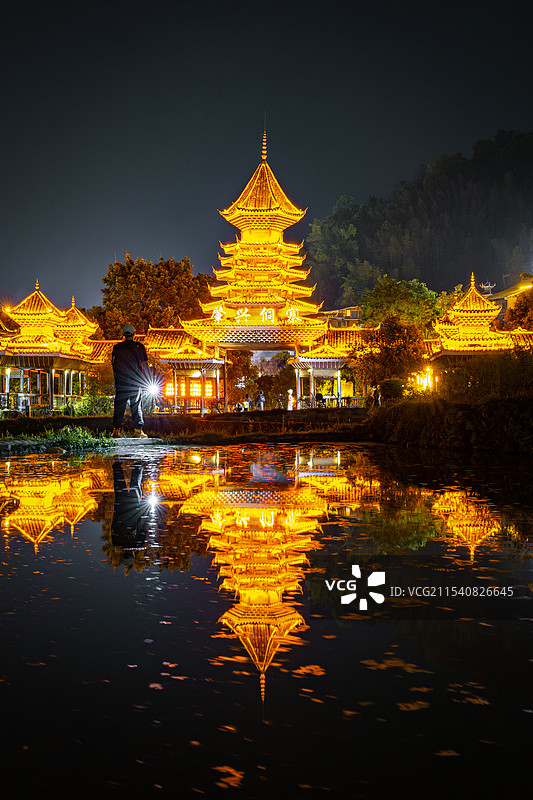 肇兴侗寨门头夜景图片素材