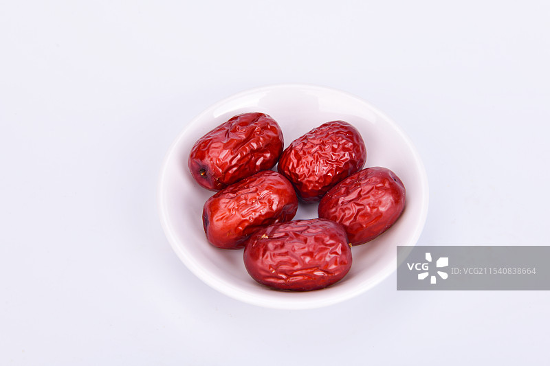 新疆若羌灰枣红枣白底图图片素材