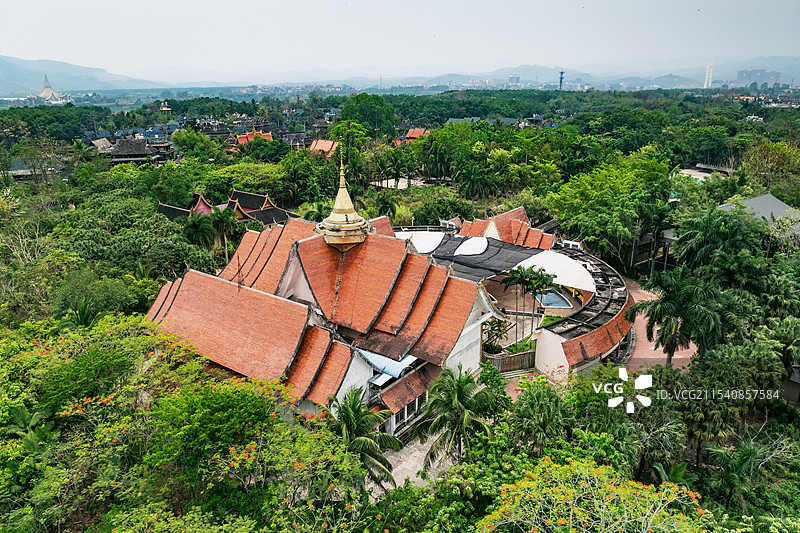 云南西双版纳傣族园航拍乡村建筑风光图片素材