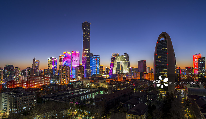 北京高视角瞰CBD建筑群冬日夜景风光图片素材