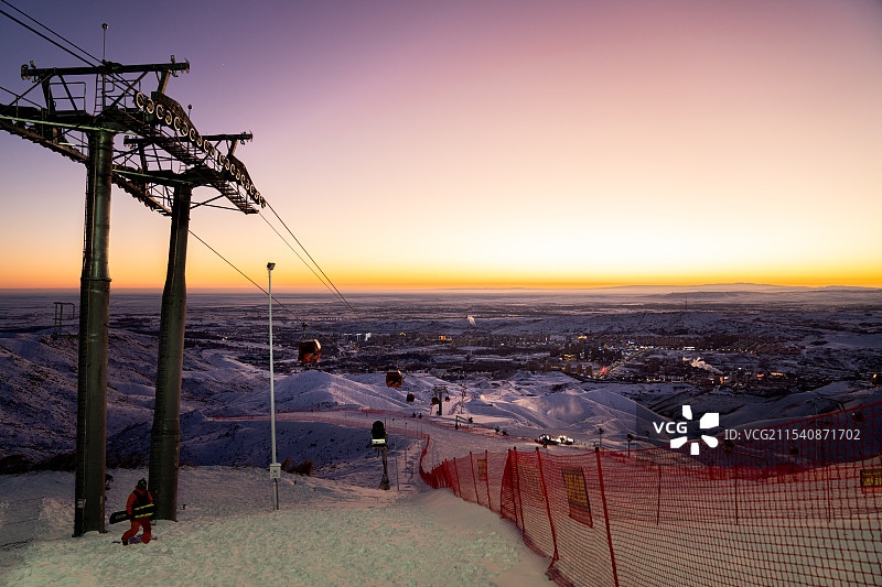 新疆阿勒图将军山滑雪场图片素材