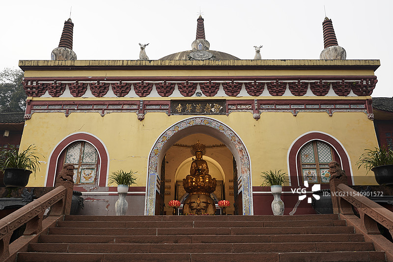 四川峨眉山万年寺正面图片素材