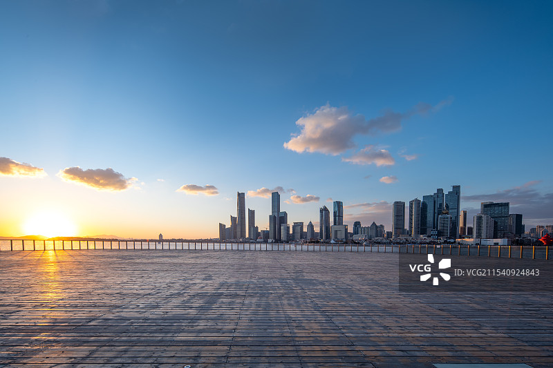 山东省青岛奥帆中心海景图片素材