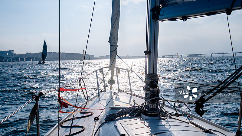 海上帆船图片素材