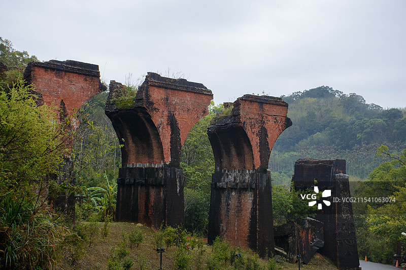 龙腾断桥图片素材