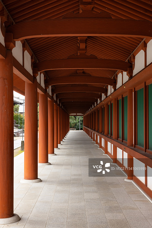 奈良东大寺红色柱子长廊图片素材