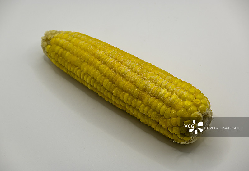 一根黄玉米特写图片素材