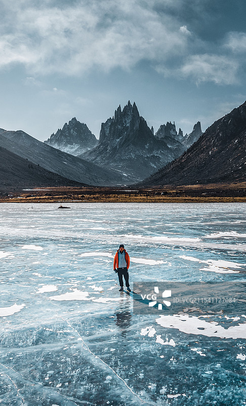 闯入了魔兽世界图片素材