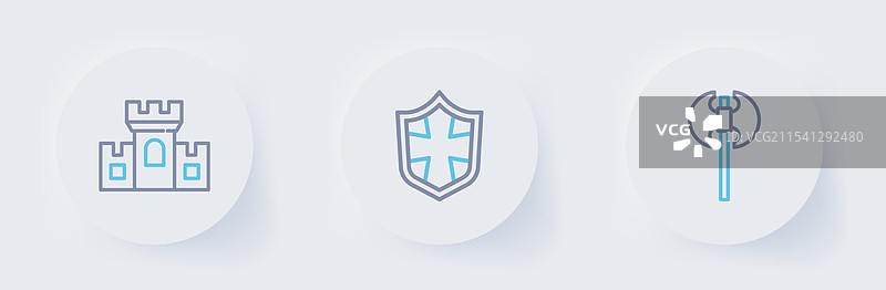 中世纪的斧头、盾牌和城堡要塞的组合图片素材