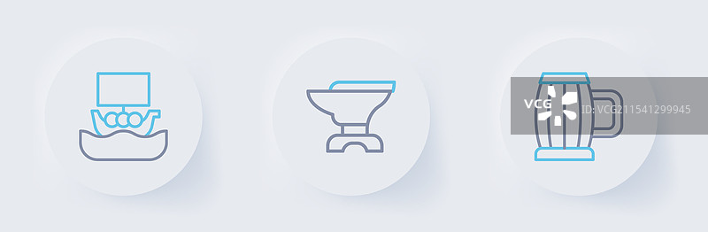 木制啤酒杯、铁砧和黑smithing工具的组合图片素材