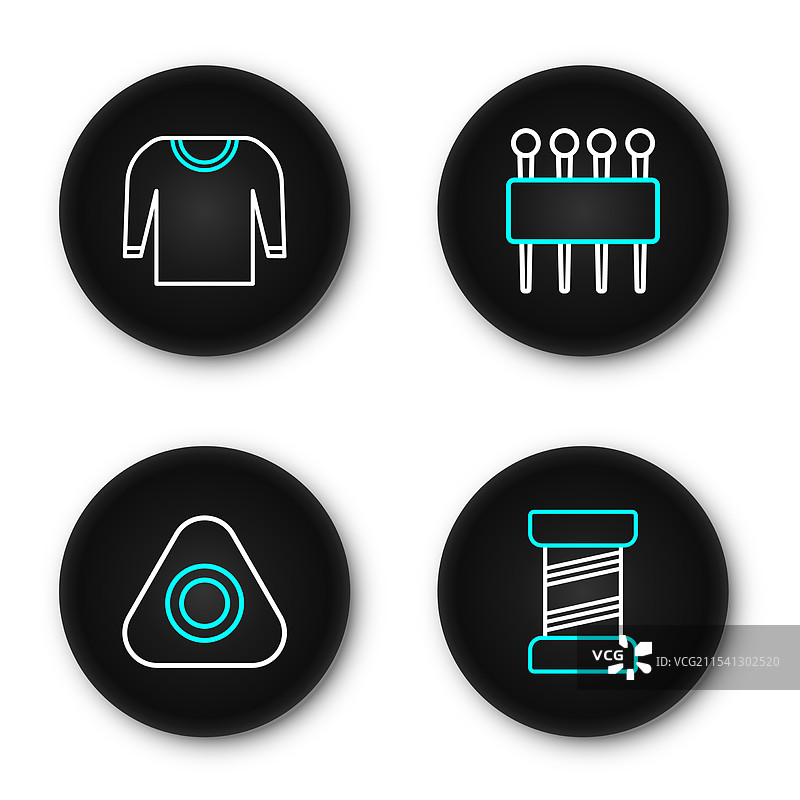 缝纫用的线、缝纫粉笔和针具图片素材