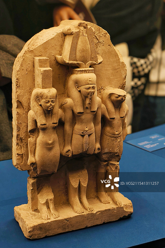奥赛里斯三神像 古王国时期 伊斯梅利亚博物馆藏 摄于上海博物馆“金字塔之巅：古埃及文明大展”图片素材