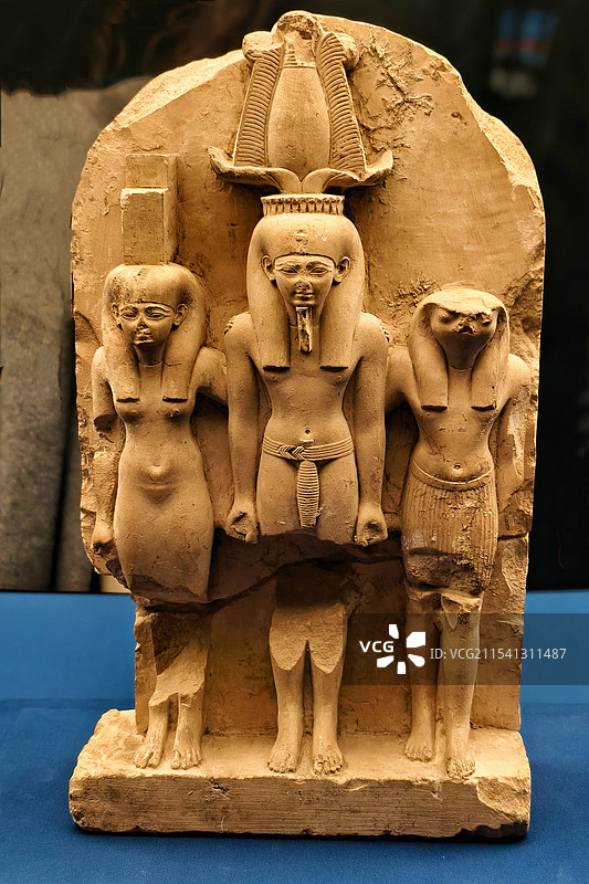 奥赛里斯三神像 古王国时期 伊斯梅利亚博物馆藏 摄于上海博物馆“金字塔之巅：古埃及文明大展”图片素材