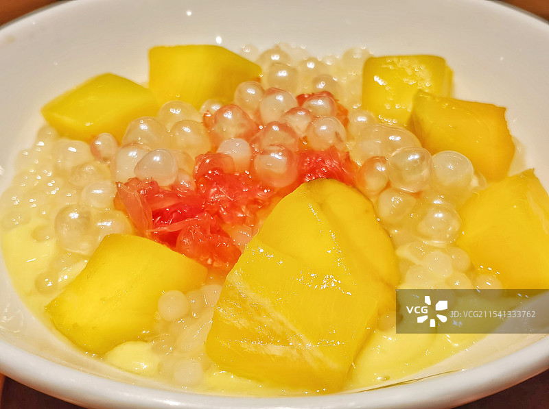 广式甜品杨枝甘露图片素材