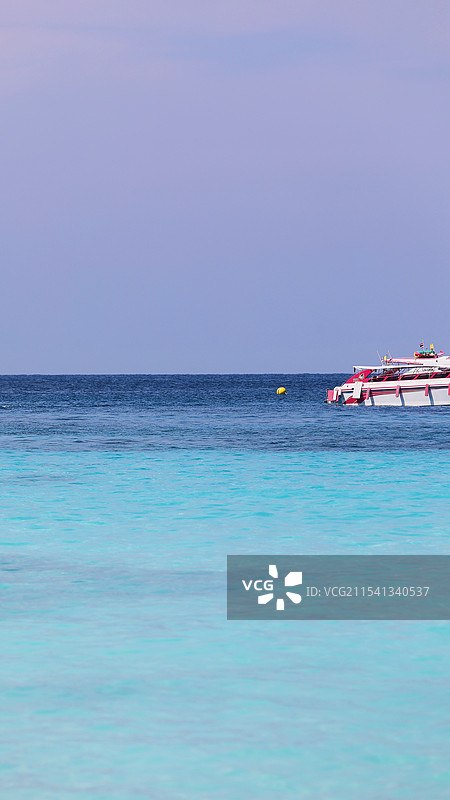 寻找一片玻璃海-斯米兰群岛图片素材