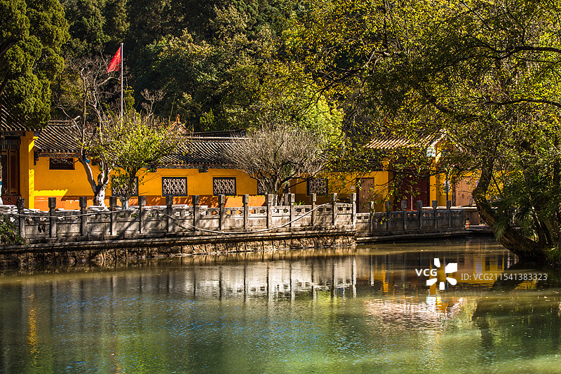 中国云南省昆明市黑龙潭公园黑龙宫建筑图片素材