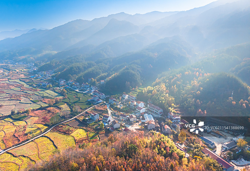 湖北英山：“四好农村路”助力乡村旅游发展图片素材
