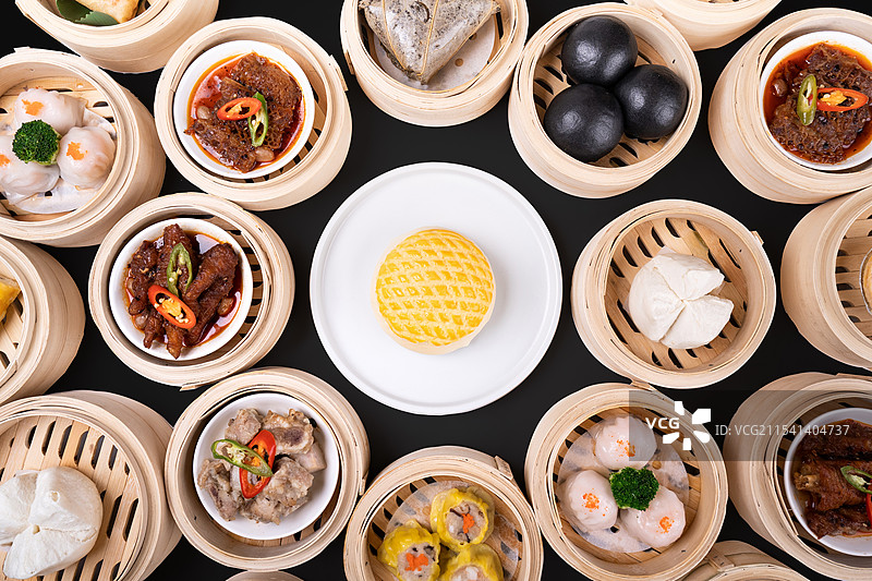 中餐川菜，粤式点心，西式沙拉图片素材