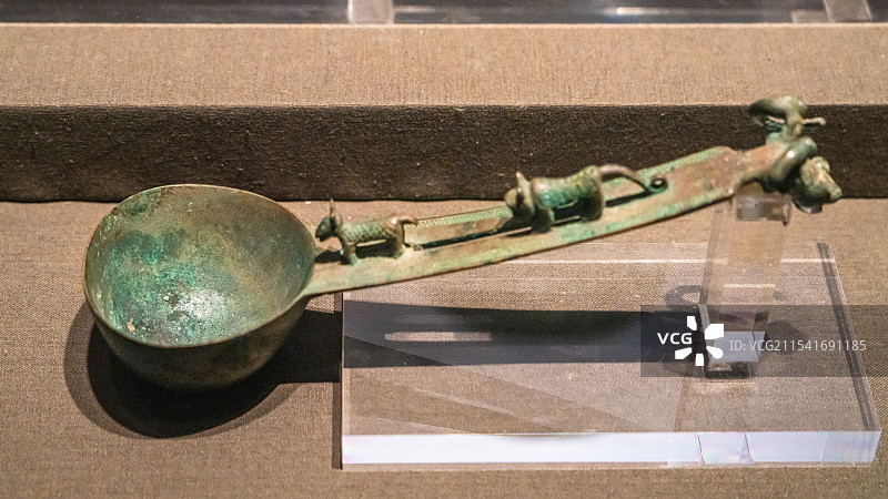 羊首勺（商）陕西历史博物馆藏 榆林市清涧县解家沟出土图片素材