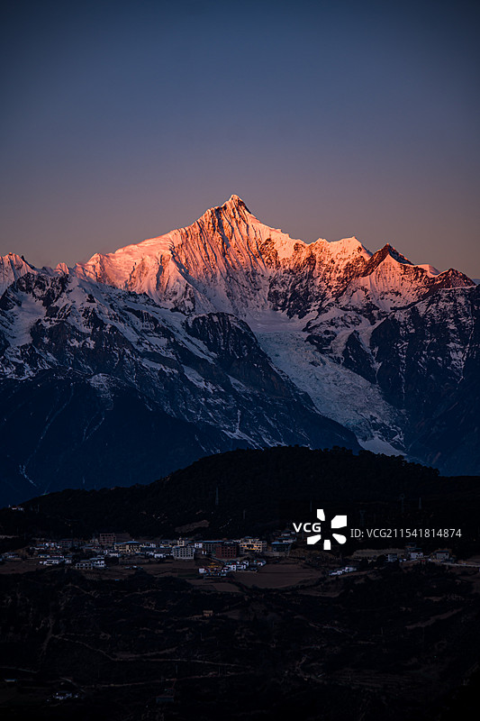 卡瓦格博 梅丽日出图片素材