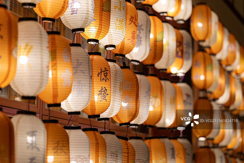 广东江门古兜温泉小镇灯笼图片素材