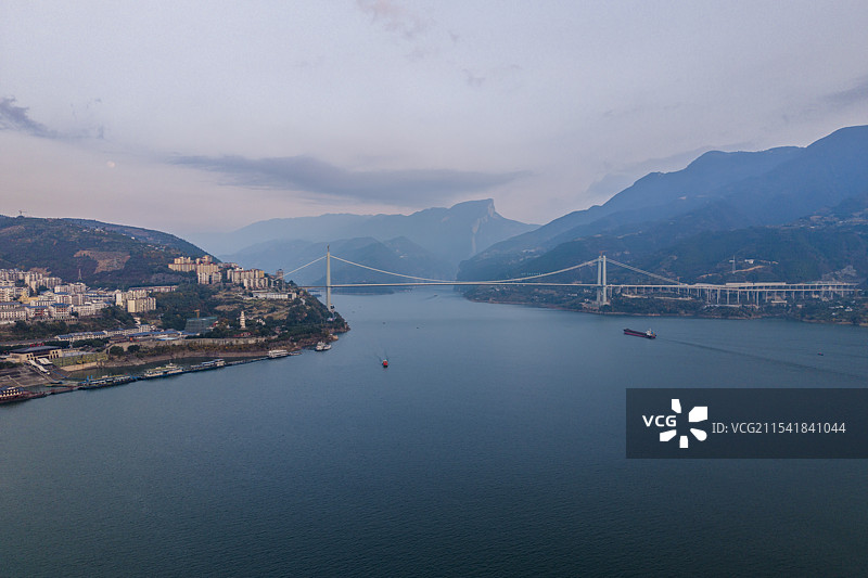 长江三峡奉节瞿塘峡傍晚风光图片素材