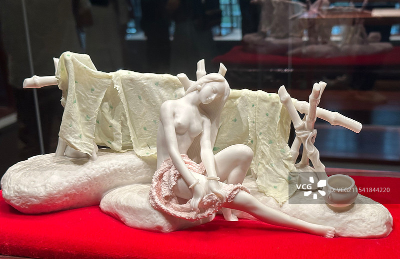 瓷雕人物图片素材