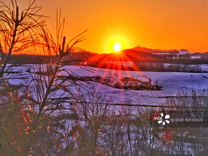 四方顶落日图片素材