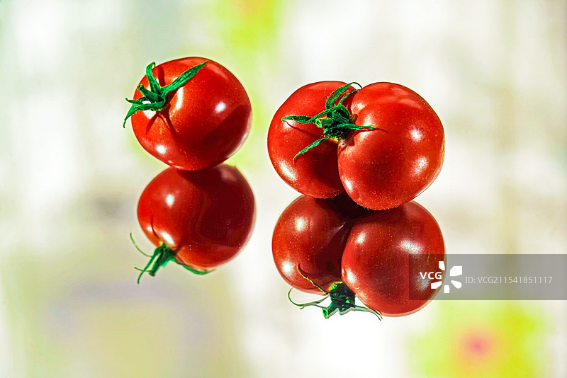 两个西红柿图片素材