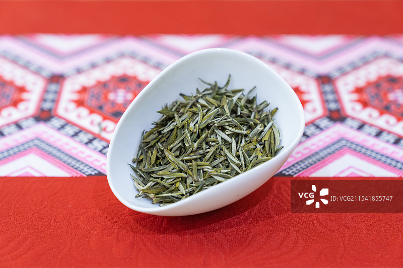 湖北恩施绿茶春芽干茶贡芽茶叶图片素材