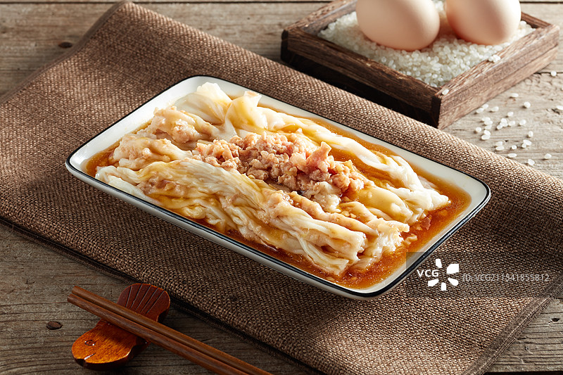 广式蛋肉肠粉图片素材