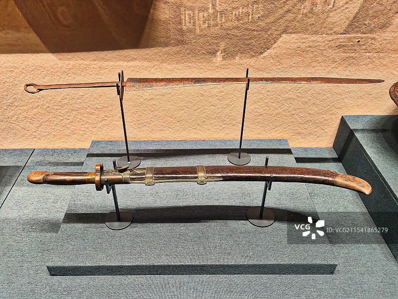 清军使用过的装备（铁刀和腰刀）图片素材
