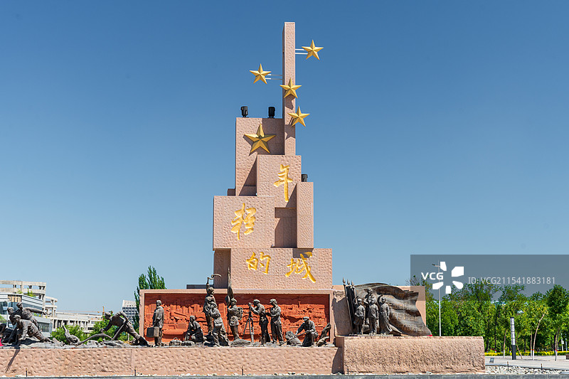 新疆石河子市 兵团 火车站 年轻的城雕塑图片素材