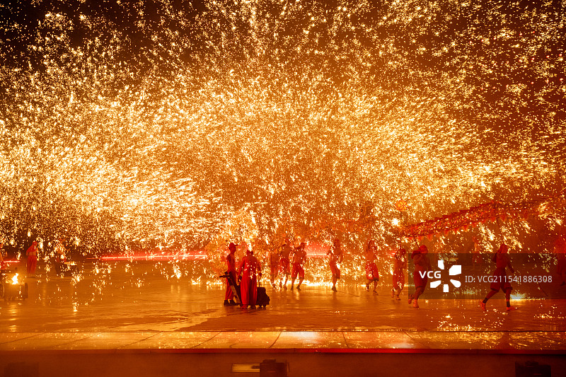 重庆铜梁 非遗火龙 打铁花图片素材