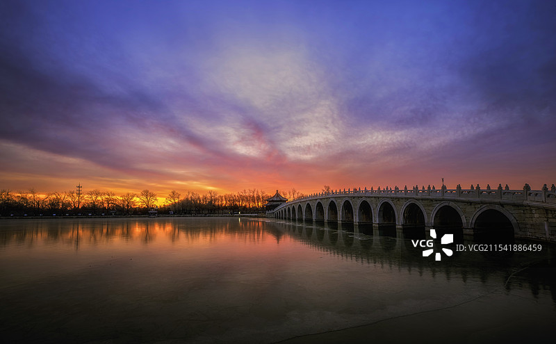 凤舞十七孔桥图片素材