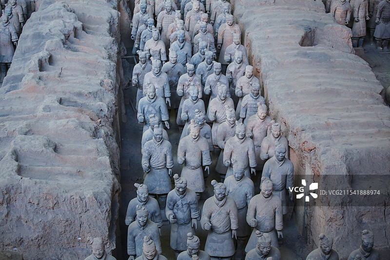 神态各异的兵马俑图片素材