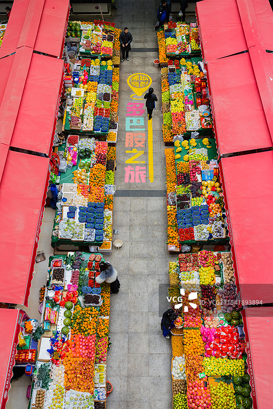 云南红河州弥勒市 佛城商都 农贸市场水果摊 网红打卡点图片素材