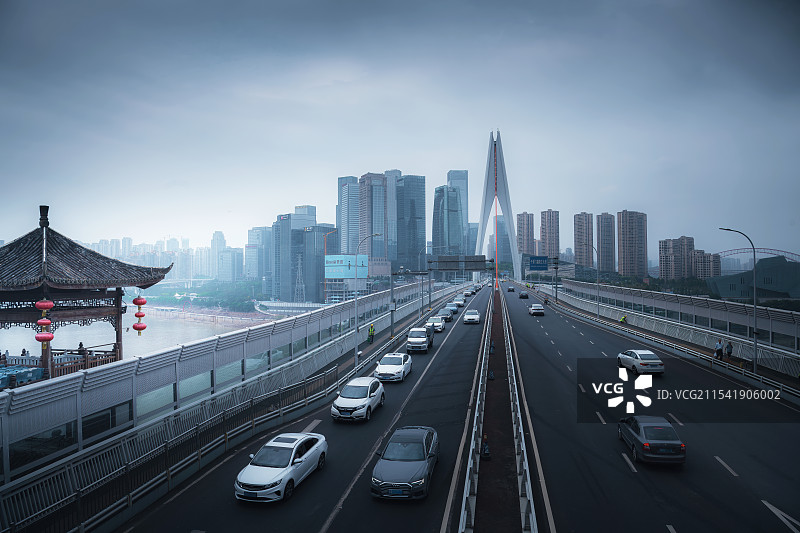 重庆千厮门嘉陵江大桥图片素材