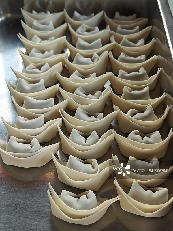 南方过年不吃饺子吃馄饨云吞图片素材