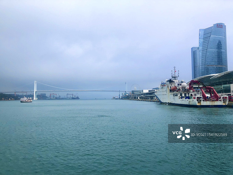 大雾的厦门第一码头图片素材