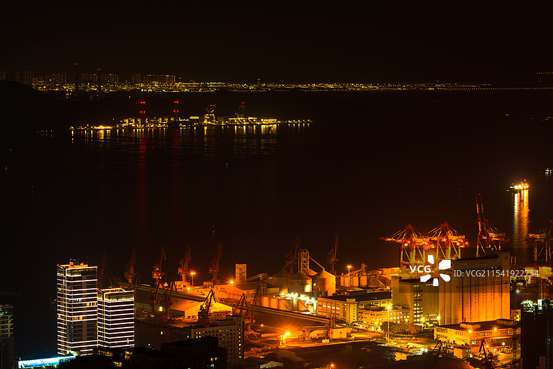大南山视角蛇口港口城市夜景图片素材
