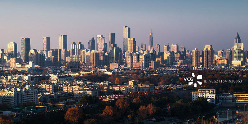 南京金色城市天际线图片素材