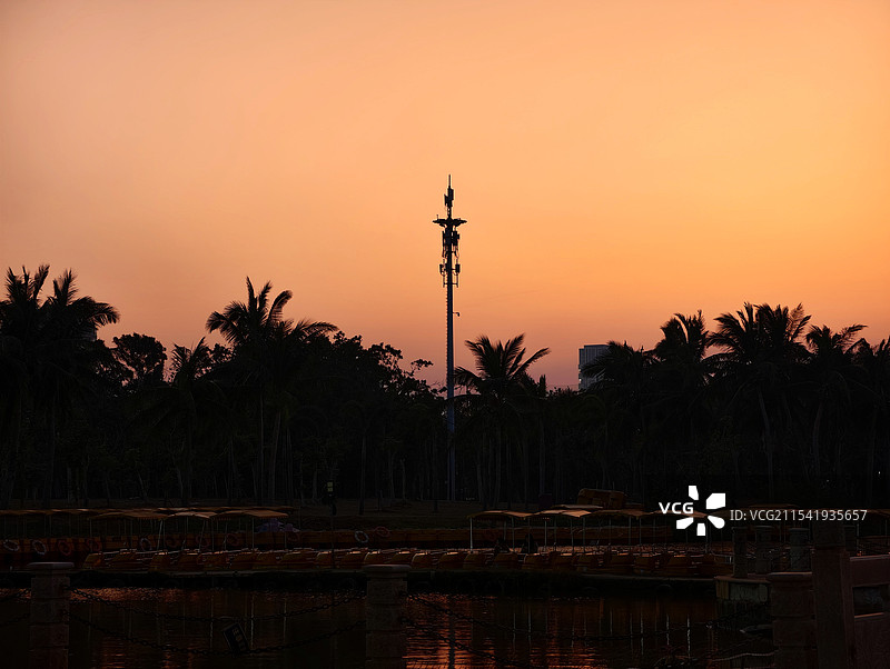 晚霞冬日晚霞温温柔柔的图片素材