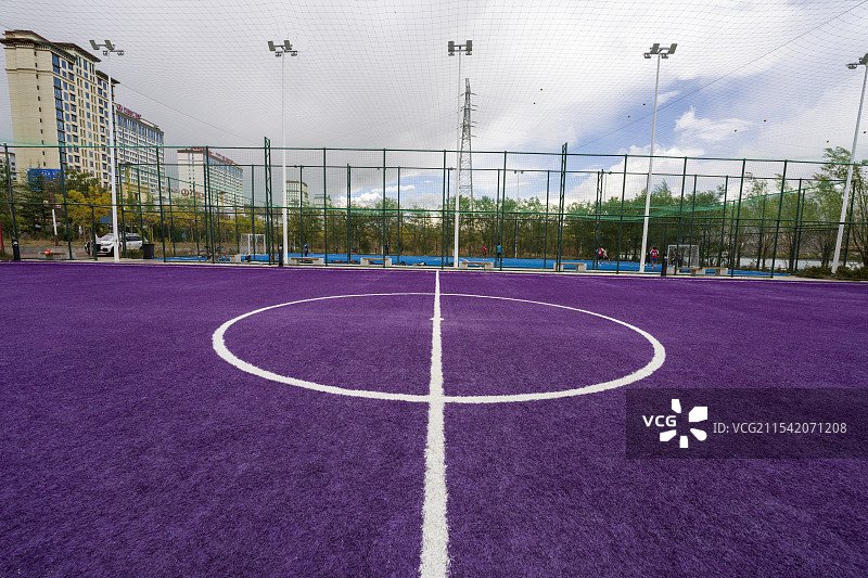 空旷的足球场图片素材