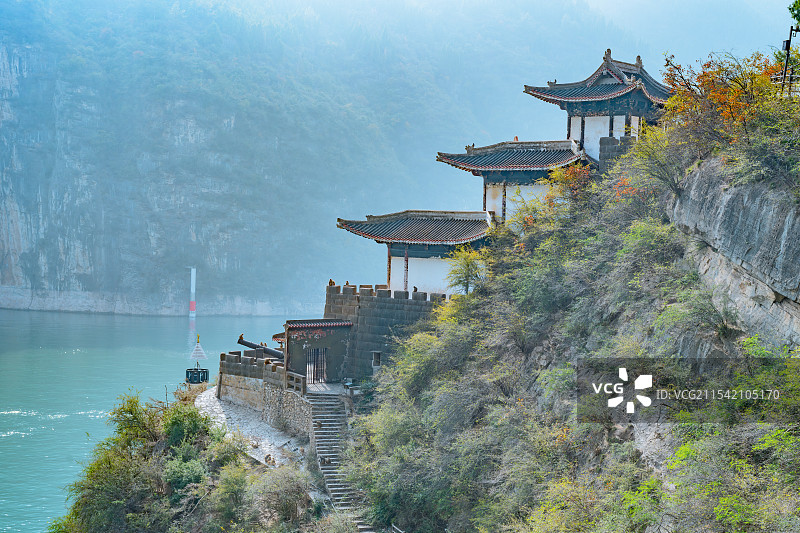 重庆奉节长江三峡之巅 赤甲楼图片素材