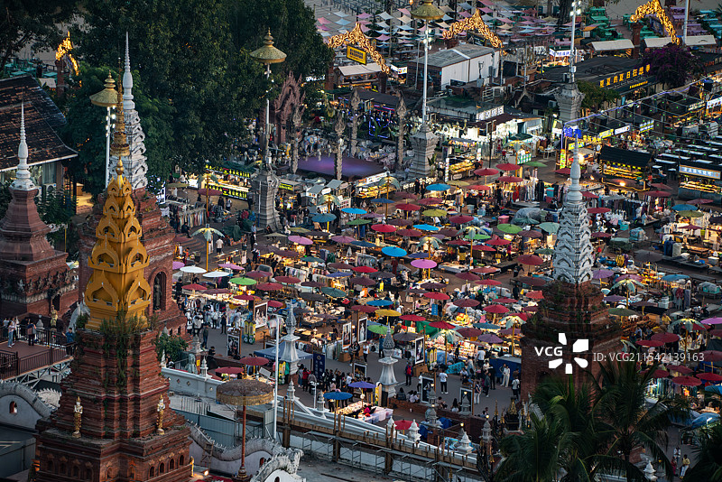 西双版纳告庄夜市 景洪大金塔夜景图片素材