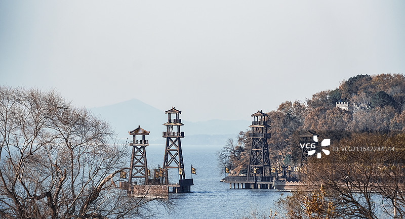 从远处看三国城图片素材