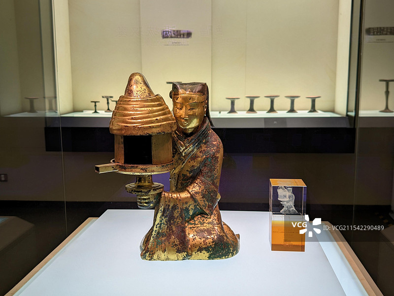 河北博物院长信宫灯图片素材